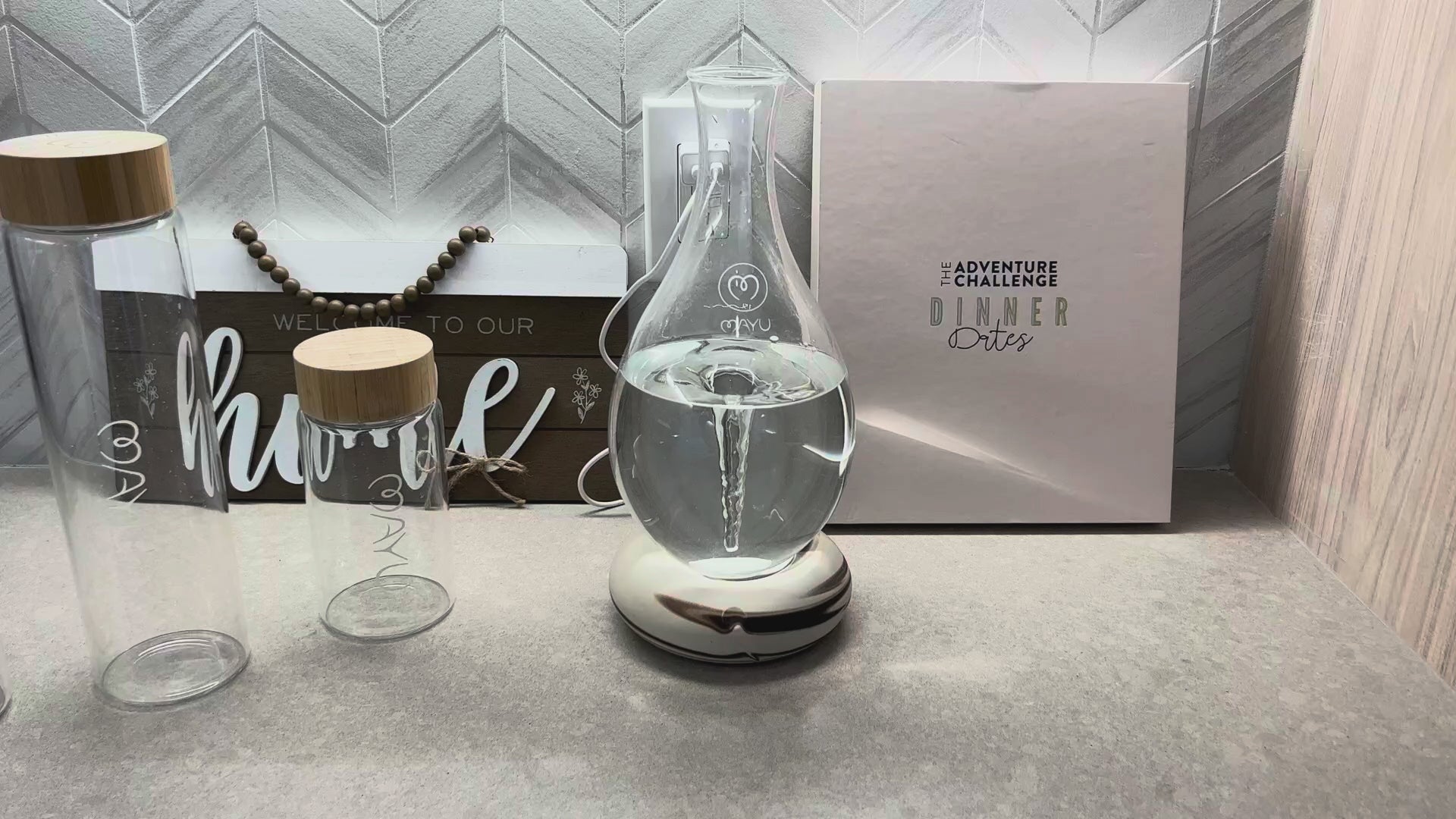 Load video: MAYU vannflaske